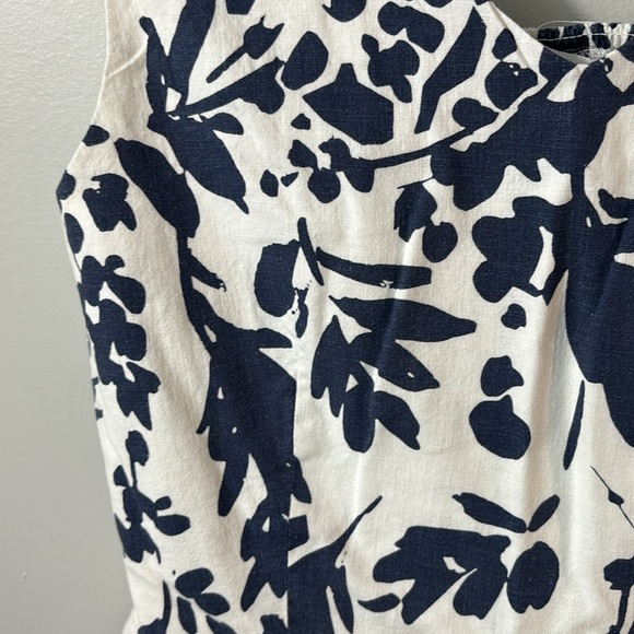 Magaschoni Floral Midi Linen blend dress w ruffled tier, elastic back in size 6. - Picture 6 of 11